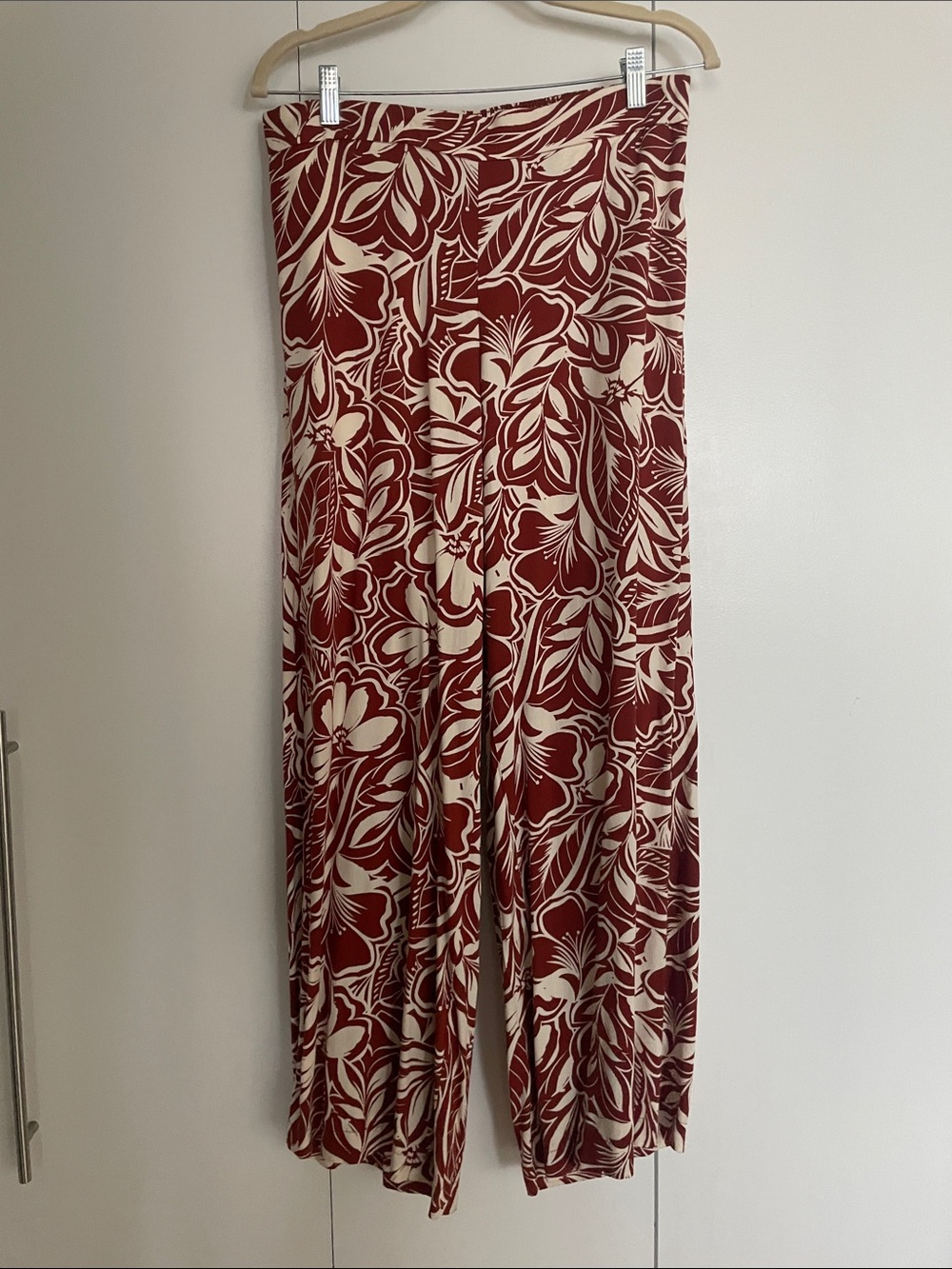 Old Navy NWOT Brown & Cream Wide-Leg Floral Pants